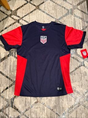 US Soccer Jersey in Navy and Red